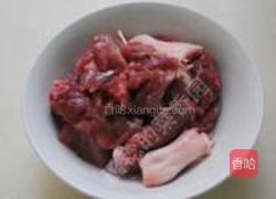 鸭肉鲍鱼干汤的做法图解1