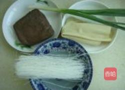 羊血粉丝豆皮汤的做法图解1