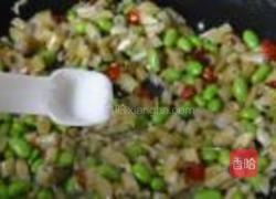 酸笋辣炒毛豆的做法图解7