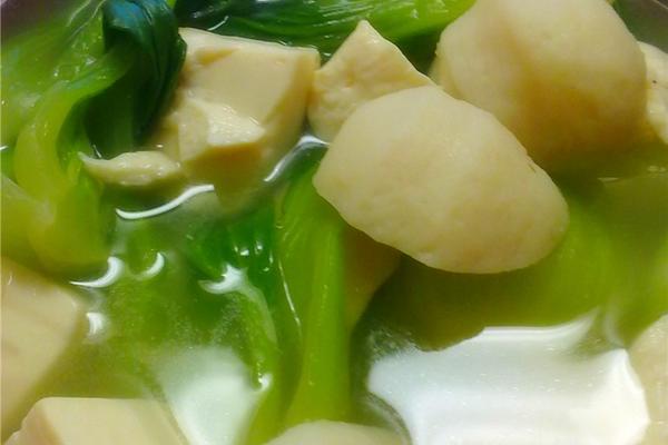 青菜豆腐鱼丸汤