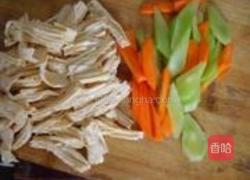 蚝油腐竹的做法图解1