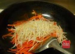 胡萝卜丝炒银鱼的做法图解4