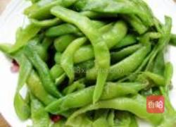 香肠炒豆角的做法图解3