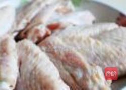 葱香鸡翅的做法图解1