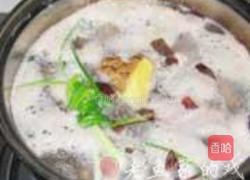 红花排骨南瓜浓汤的做法图解3