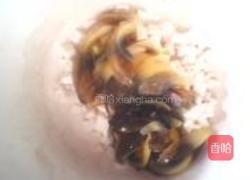 皮蛋豆腐汤的做法图解2