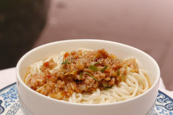 肉酱汤面