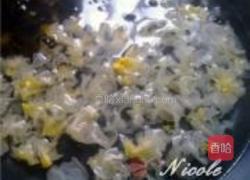 双耳炒素的做法图解2