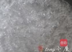 鲜嫩糖水鸡蛋的做法图解2