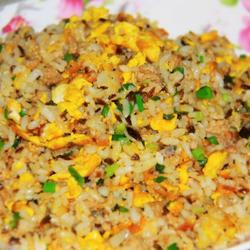 芽菜肉沫蛋炒饭的做法[图]