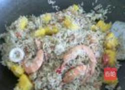 泰式黄梨炒饭的做法图解6