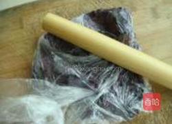 紫薯绿茶蛋糕卷的做法图解2