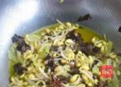 豆芽焖面的做法图解6