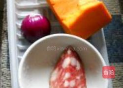 洋葱南瓜焖饭的做法图解1