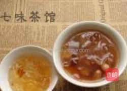 桃胶银耳汤的做法图解2