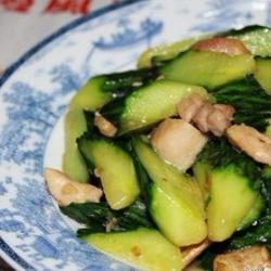 青瓜鸡丁的做法[图]