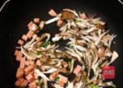 菌菇魔芋菜饭的做法图解3