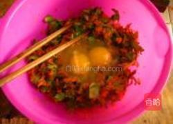 芹菜叶胡萝卜煎饼的做法图解3