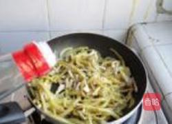 红油榨菜肉丝面的做法图解10