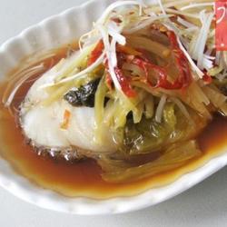 酸菜蒸鳕鱼的做法[图]