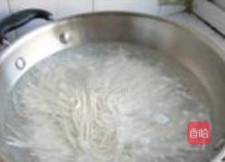 鲍鱼大虾捞面的做法图解11