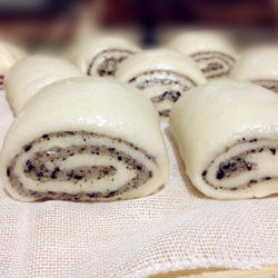 黑芝麻双色馒头的做法[图]