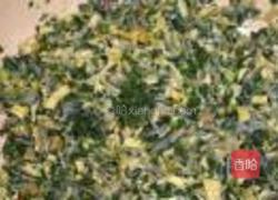 鸡蛋韭菜粉丝包的做法图解6