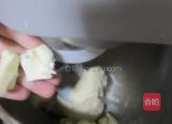 鲜奶QQ小面包的做法图解2