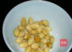 白果小米粥的做法图解2