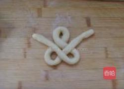 中国结小餐包的做法图解7