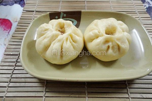 玉米面鲜肉包子