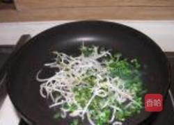 豆芽米粉煎饼的做法图解5
