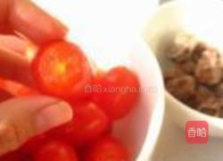 话梅圣女果的做法图解1