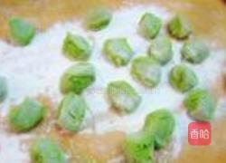 香椿肉末锅烙的做法图解6