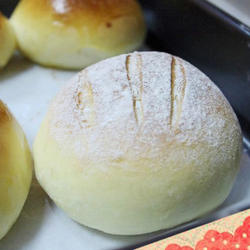 洋葱鲑鱼面包的做法[图]