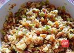 包菜鲜肉锅贴的做法图解4