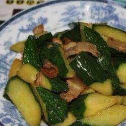 五花肉炒青瓜的做法[图]
