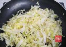 胡萝卜卷心菜炒馒头的做法图解2