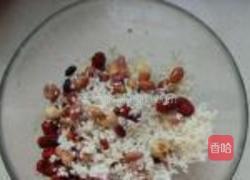 八宝莲子粽的做法图解1