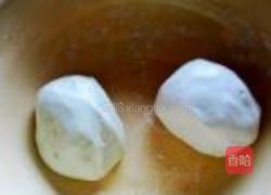 红豆馅双色汤圆的做法图解2