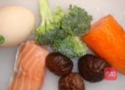 三文鱼鸡蛋炒饭的做法图解1