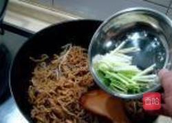 香菇炒面的做法图解10