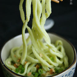 菠菜手擀面的做法[图]