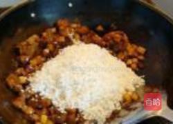 红烧肉焖饭的做法图解8