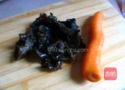 白菜猪肉饺子的做法图解2