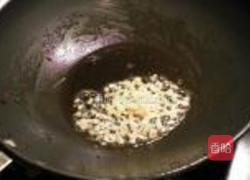 咸肉鸡蛋炒饭的做法图解3