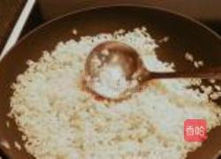 咸肉鸡蛋炒饭的做法图解4