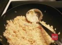 咸肉鸡蛋炒饭的做法图解5