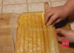 黄桃果酱蛋糕卷的做法图解12