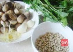 青酱烟管意面的做法图解1